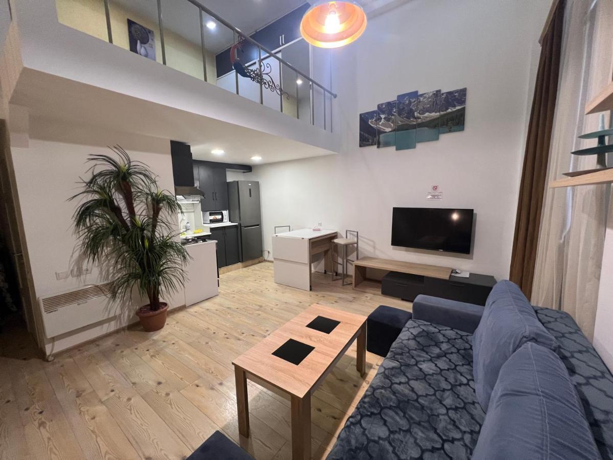 Dublex Apartment In Yerevan Komitas D1 Kültér fotó